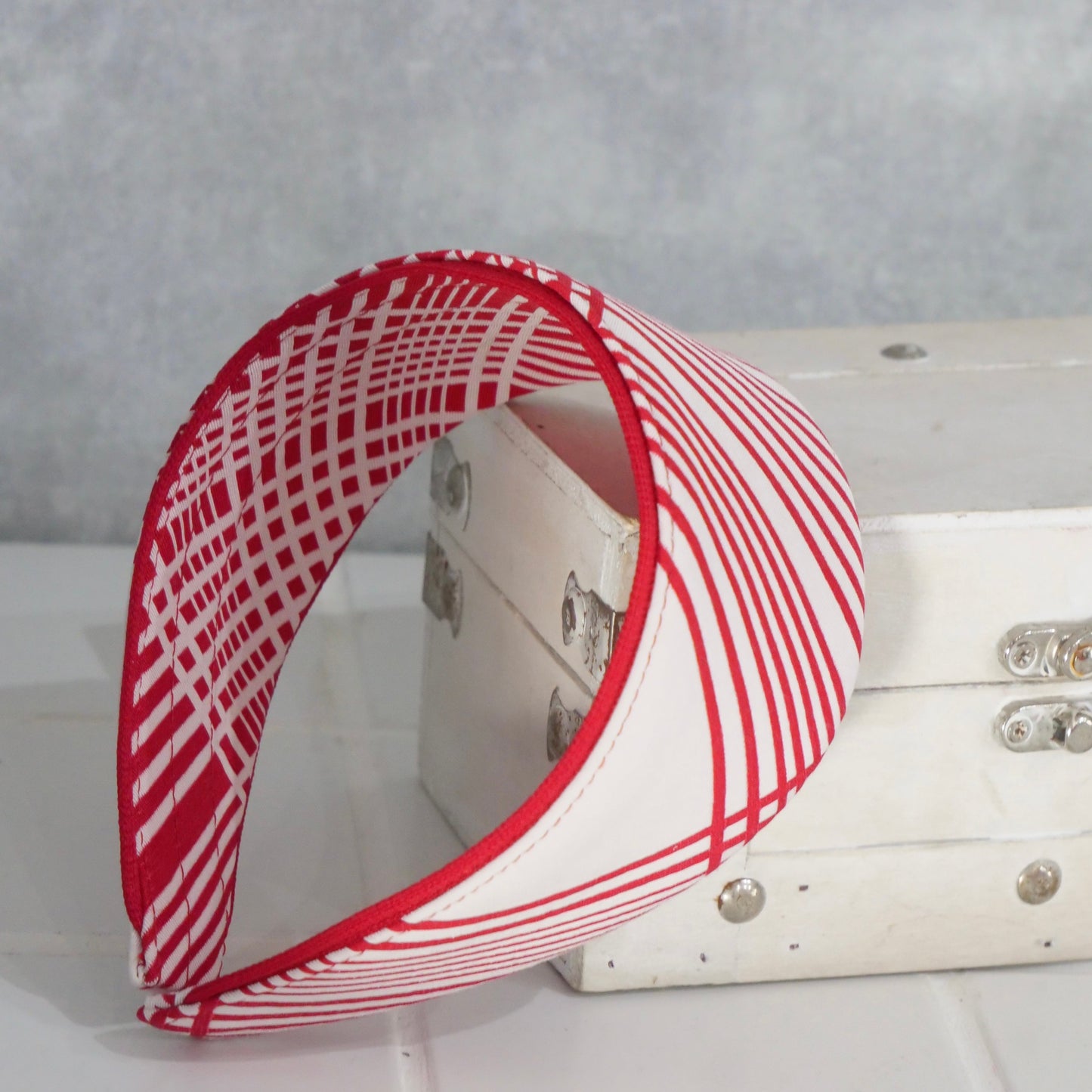 Alice Vivid Red