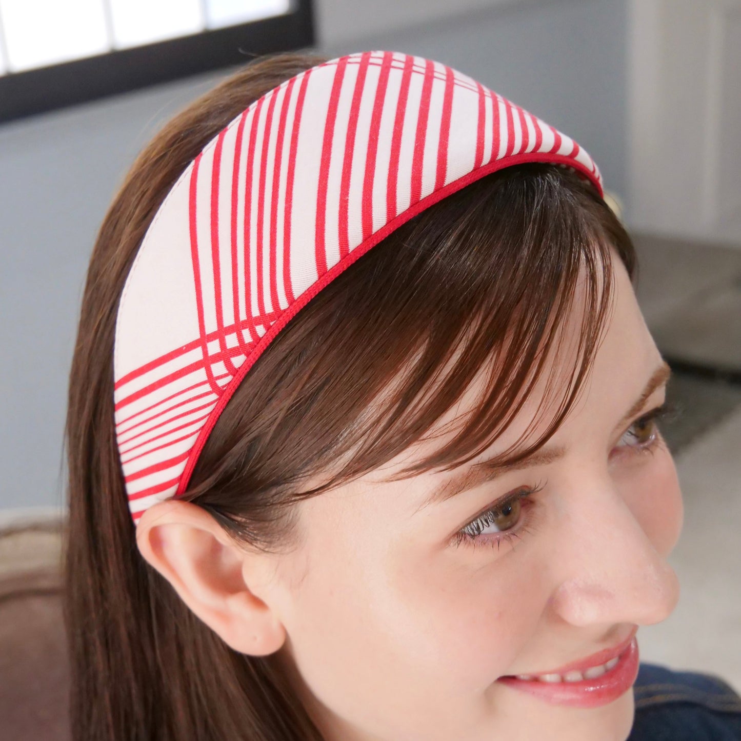 Alice Vivid Red