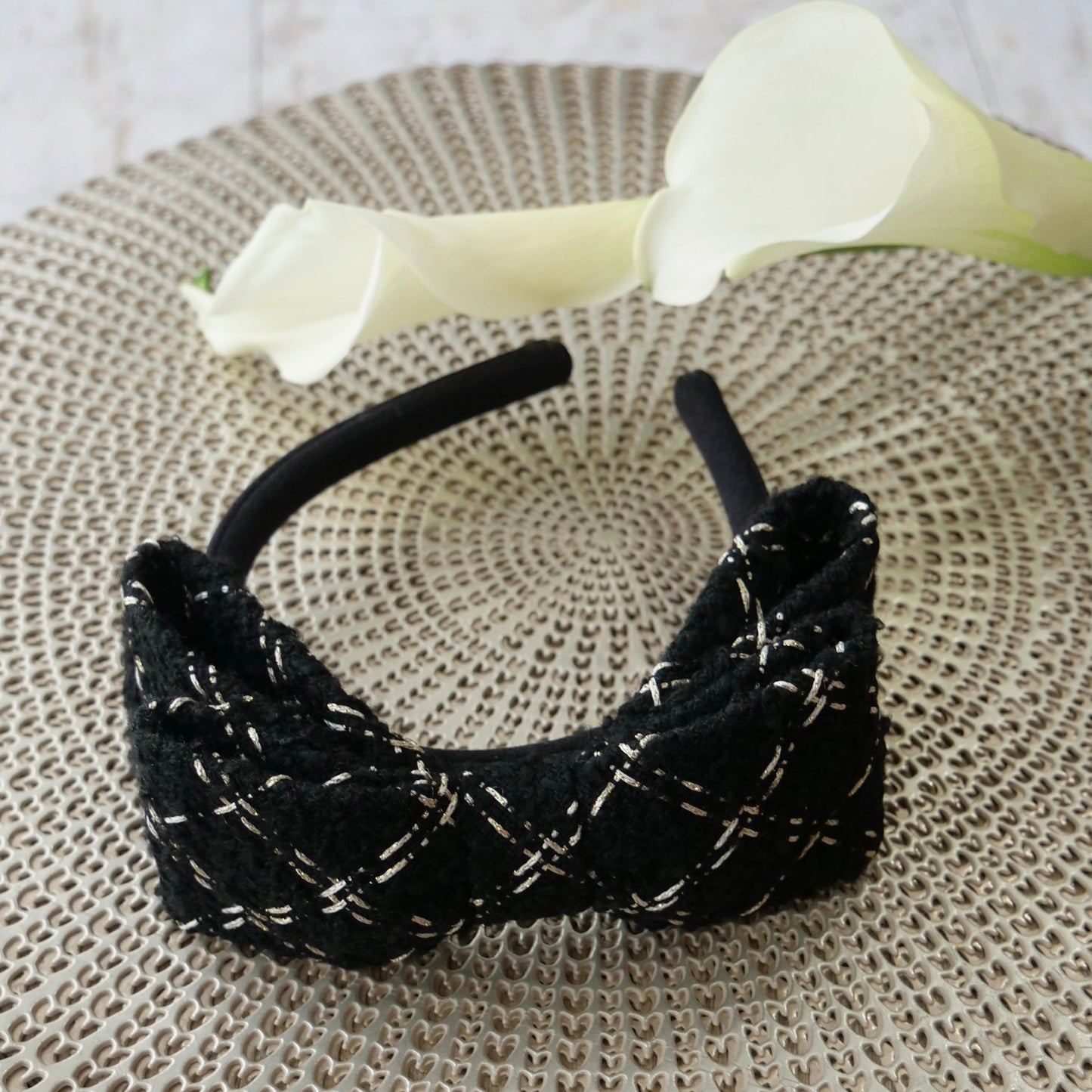 Alice & Audrey Champagne Black