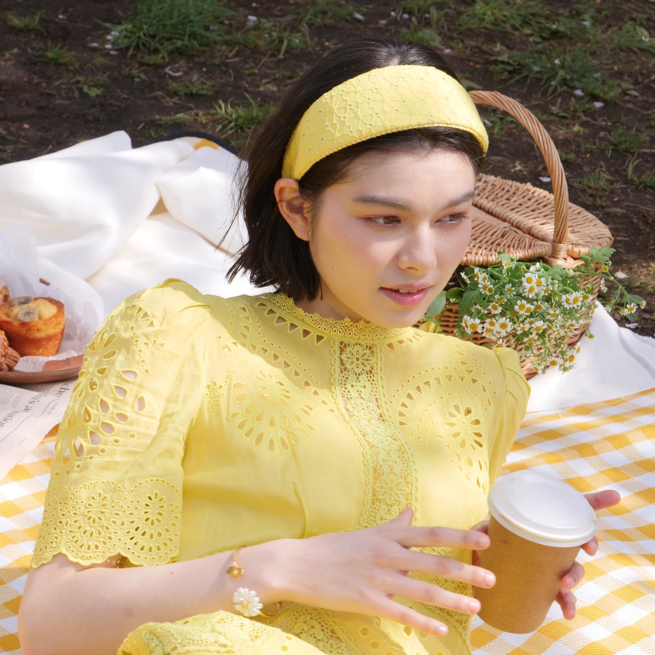 Audrey & Alice  Eyelet Embroidery<Yellow>